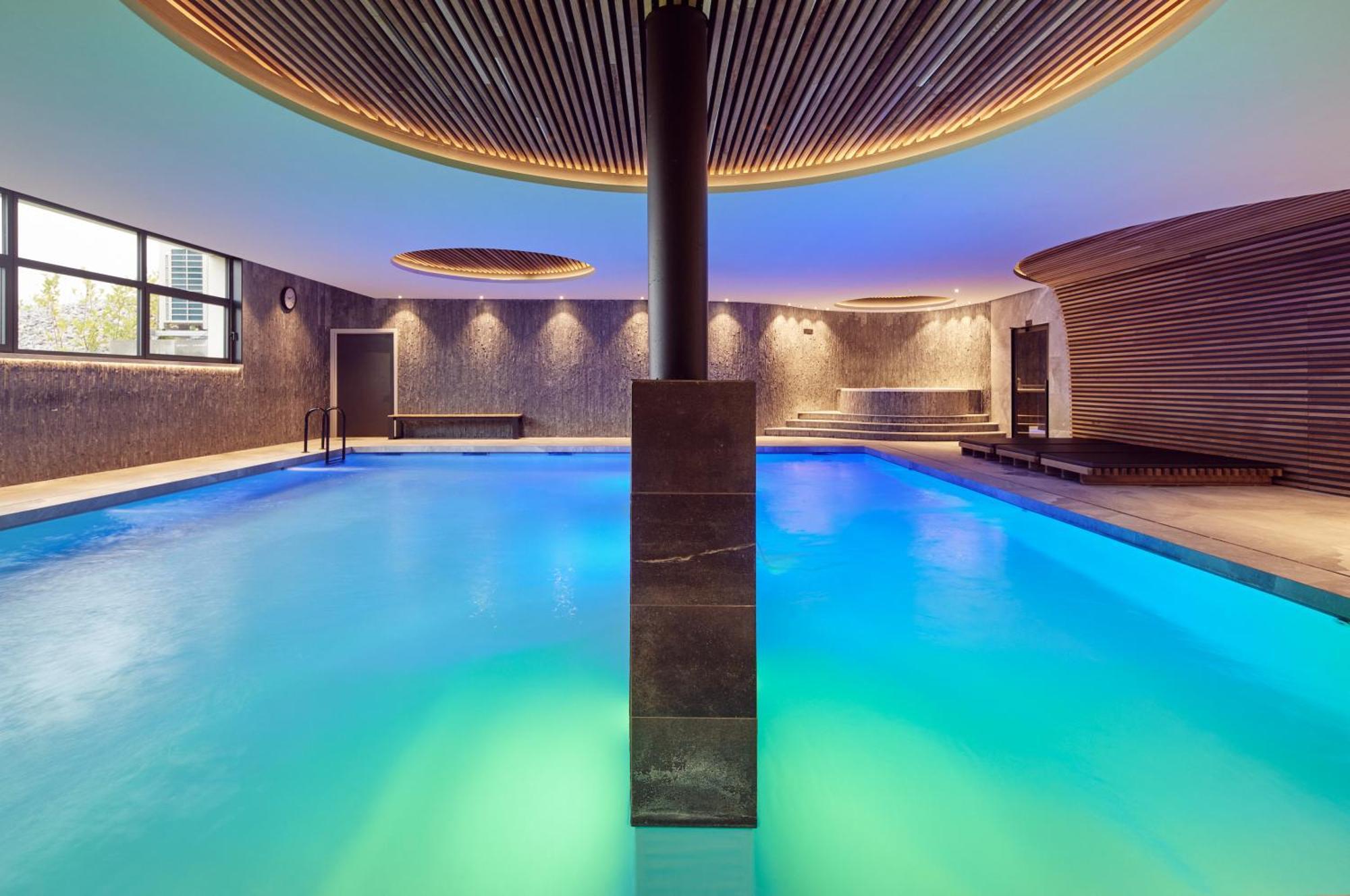 Van Der Valk Hotel Mons Congres & Spa Екстериор снимка